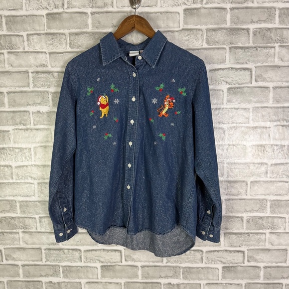 Disney Winnie Pooh & Tigger Christmas Metallic Denim Button Up Shirt Size Medium - Picture 2 of 7